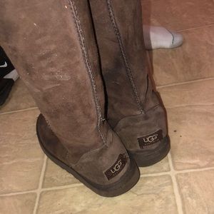 Tall brown Uggs